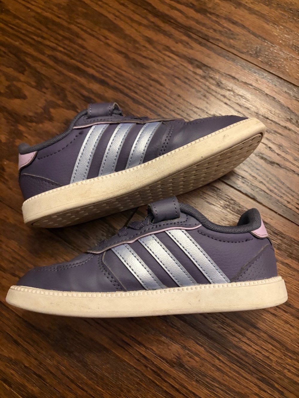 Adidas kids “Breakneck Sleek” shoes - plum/purple - size 11.5